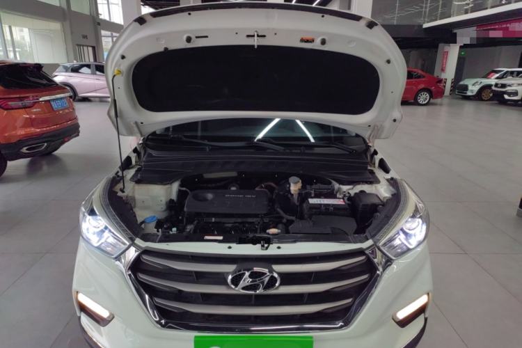 Used Hyundai ix25 2017 1.6L Automatic Smart Version Engine Bay