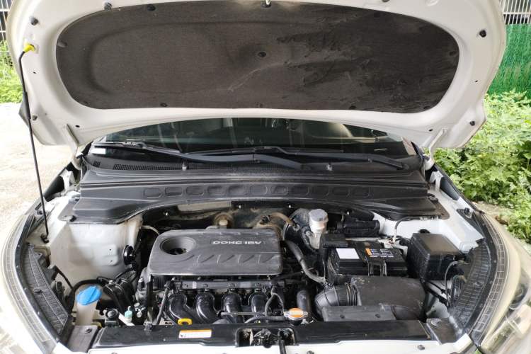 Used Hyundai ix25 2017 1.6L Automatic Smart Version Engine Bay