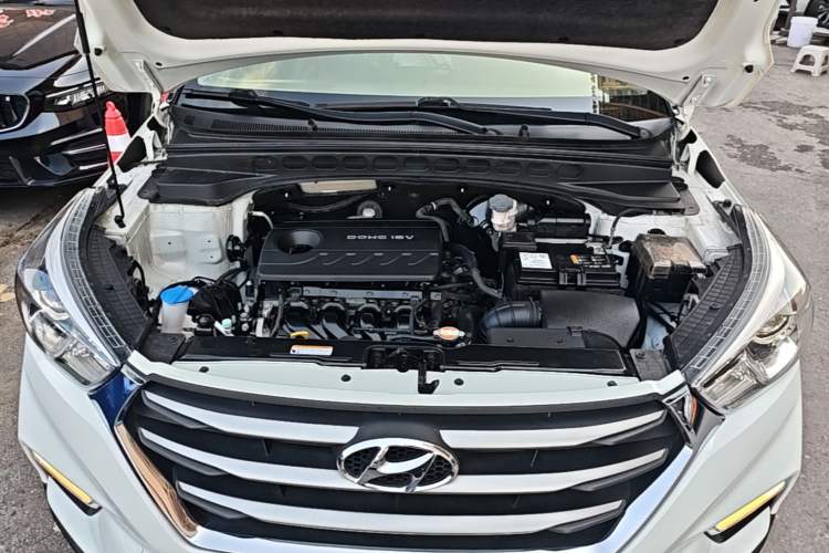 Used Hyundai ix25 2017 1.6L Automatic Smart Version Engine Bay