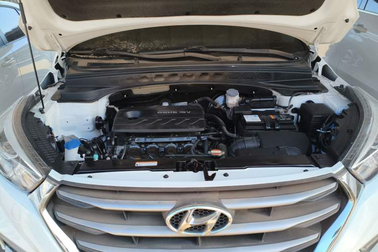 Used Hyundai ix25 2017 1.6L Automatic Smart Version Engine Bay