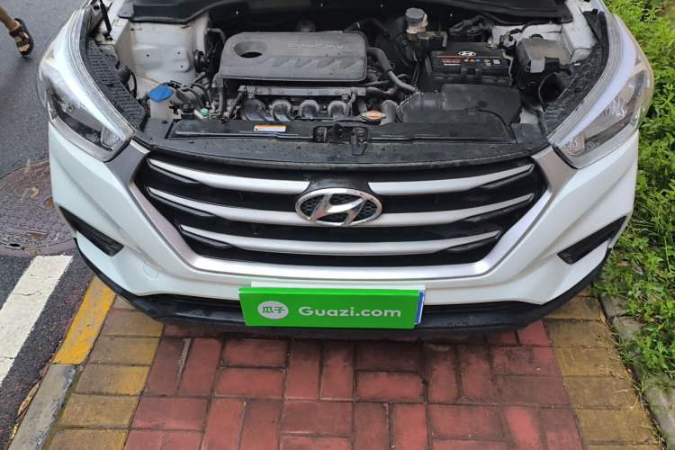 Used Hyundai ix25 2017 1.6L Manual Fashion Model Engine Bay