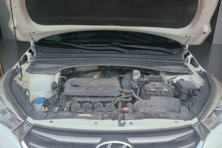Used Hyundai ix25 2017 1.6L Automatic Smart Version Engine Bay