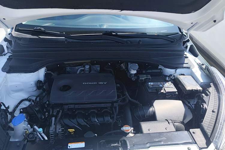 Used Hyundai ix25 2017 1.6L Automatic Smart Version Engine Bay