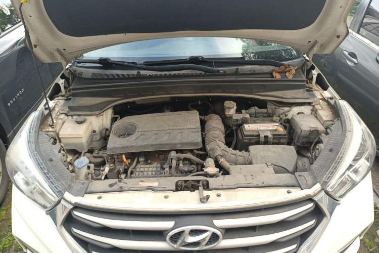 Used Hyundai ix25 2017 1.4T Automatic Smart Version Engine Bay