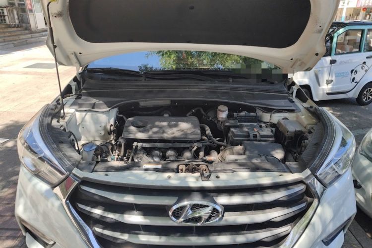 Used Hyundai ix25 2017 1.6L Automatic Smart Version Engine Bay