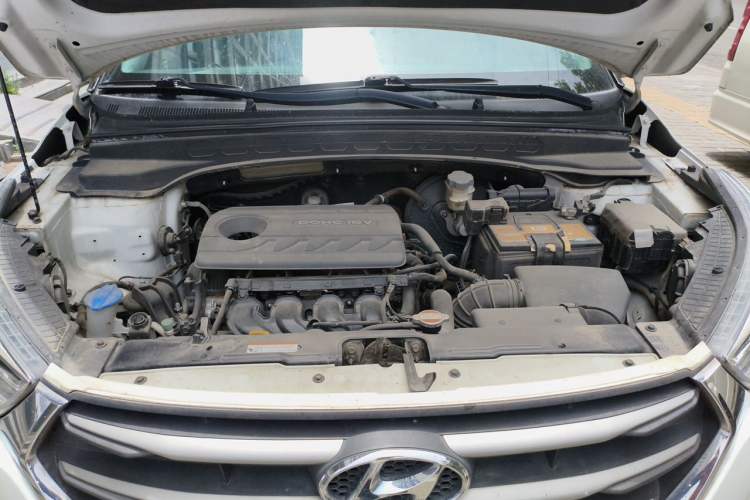 Used Hyundai ix25 2017 1.6L Automatic Smart Version Engine Bay
