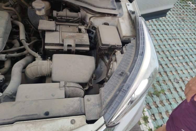 Used Hyundai ix25 2017 1.6L Automatic Smart Version Engine Bay Left