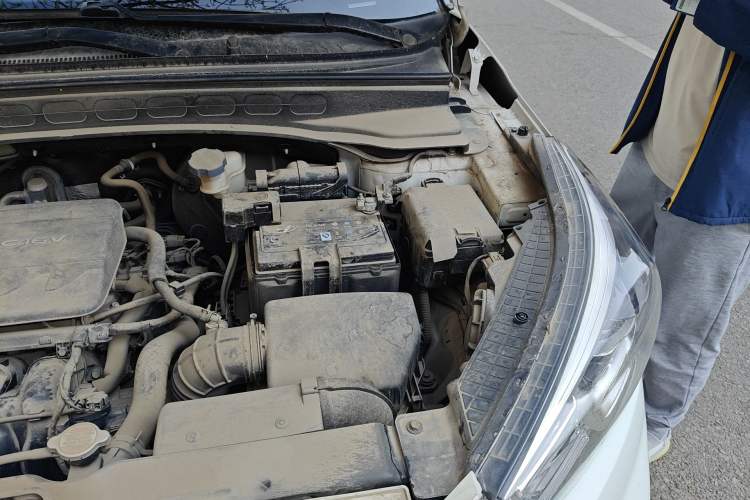 Used Hyundai ix25 2017 1.6L Automatic Smart Version Engine Bay Left