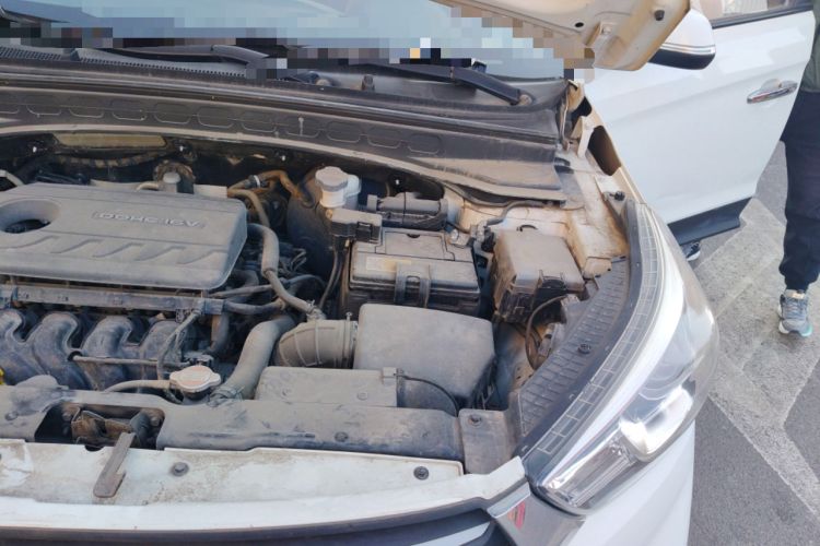 Used Hyundai ix25 2017 1.6L Automatic Smart Version Engine Bay Left