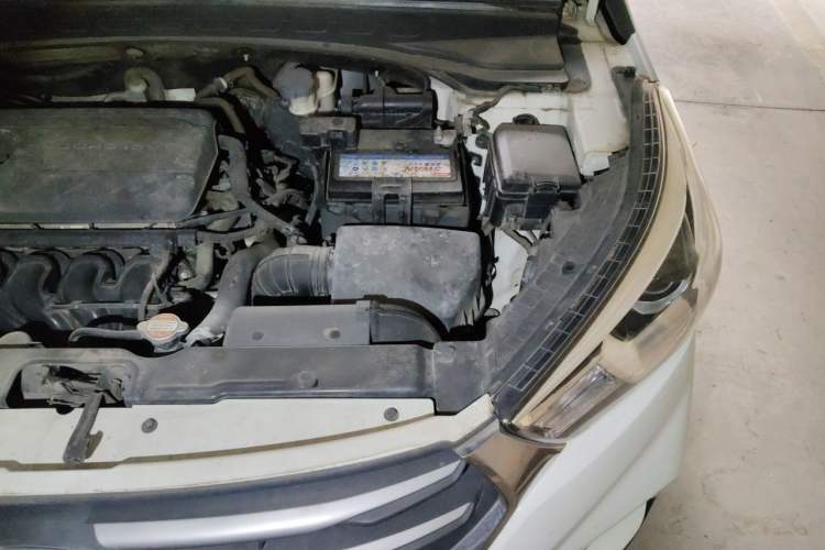 Used Hyundai ix25 2017 1.6L Automatic Smart Version Engine Bay Left