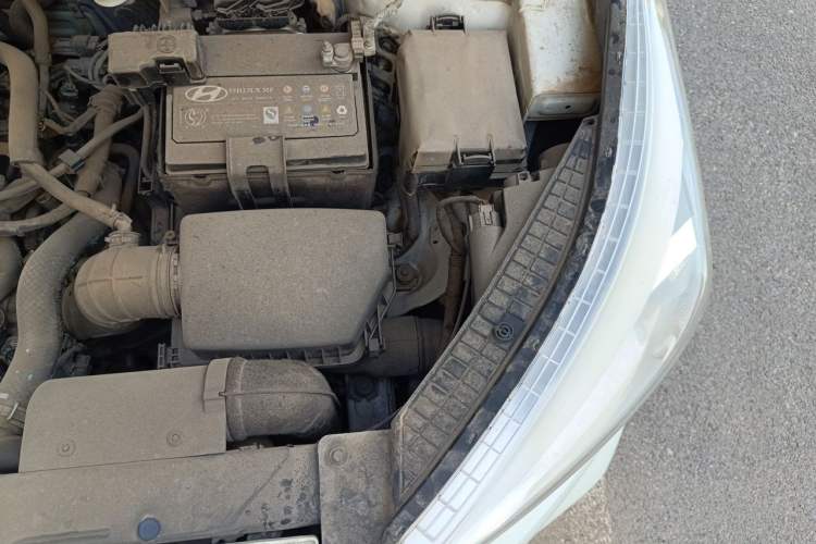 Used Hyundai ix25 2017 1.6L Manual Fashion Model Engine Bay Left