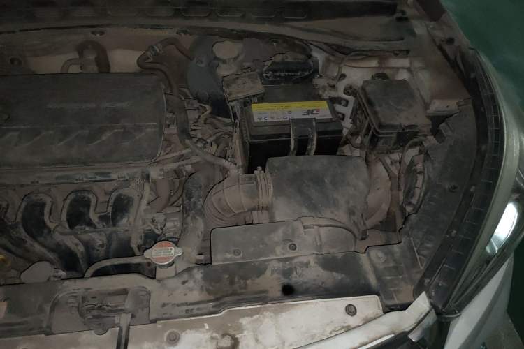 Used Hyundai ix25 2017 1.6L Automatic Smart Version Engine Bay Left