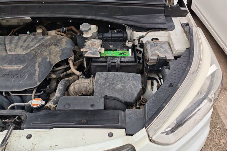 Used Hyundai ix25 2017 1.6L Manual Fashion Model Engine Bay Left