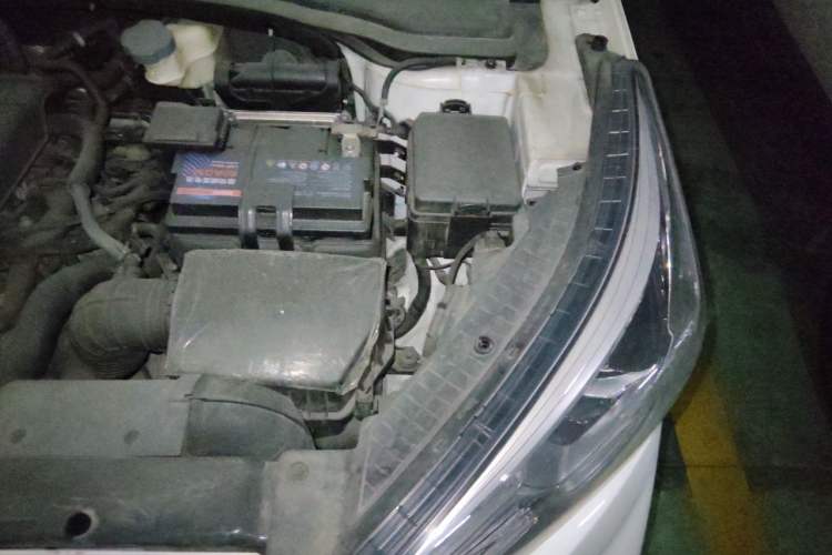Used Hyundai ix25 2017 1.6L Automatic Smart Version Engine Bay Left