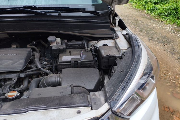 Used Hyundai ix25 2017 1.6L Automatic Smart Version Engine Bay Left