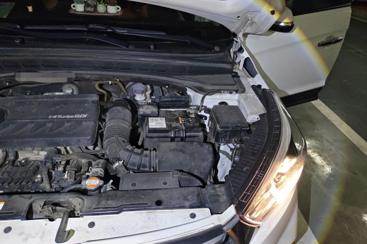 Used Hyundai ix25 2017 1.4T Automatic Smart Version Engine Bay Left