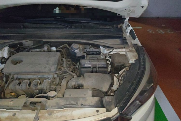 Used Hyundai ix25 2017 1.6L Automatic Smart Version Engine Bay Left