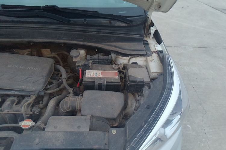Used Hyundai ix25 2017 1.6L Automatic Smart Version Engine Bay Left