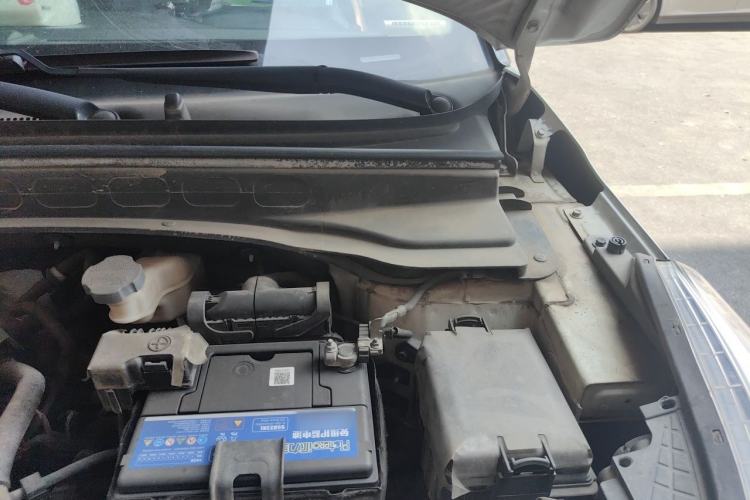 Used Hyundai ix25 2017 1.6L Automatic Smart Version Engine Bay Left