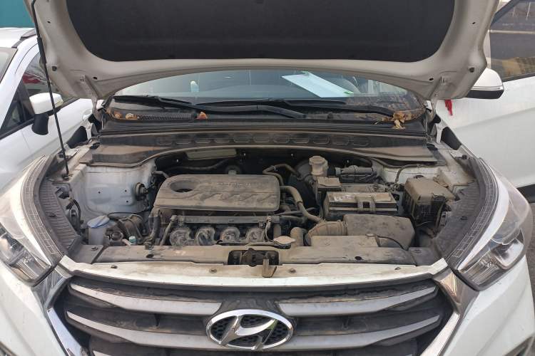 Used Hyundai ix25 2017 1.6L Automatic Smart Version Engine Bay