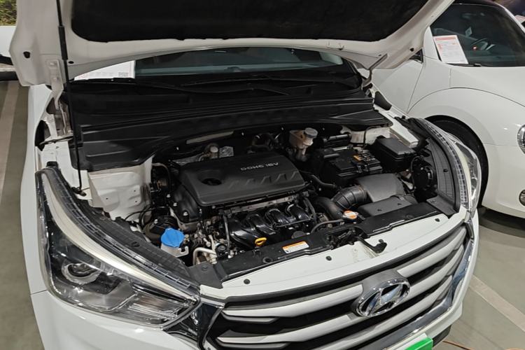 Used Hyundai ix25 2017 1.6L Automatic Smart Version Engine Bay
