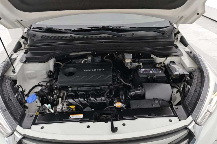Used Hyundai ix25 2017 1.6L Automatic Smart Version Engine Bay