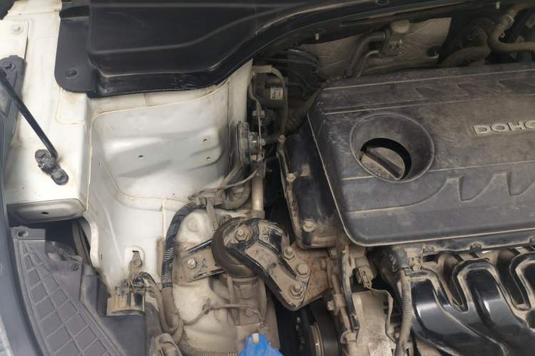 Used Hyundai ix25 2017 1.6L Automatic Smart Version Engine Bay Right