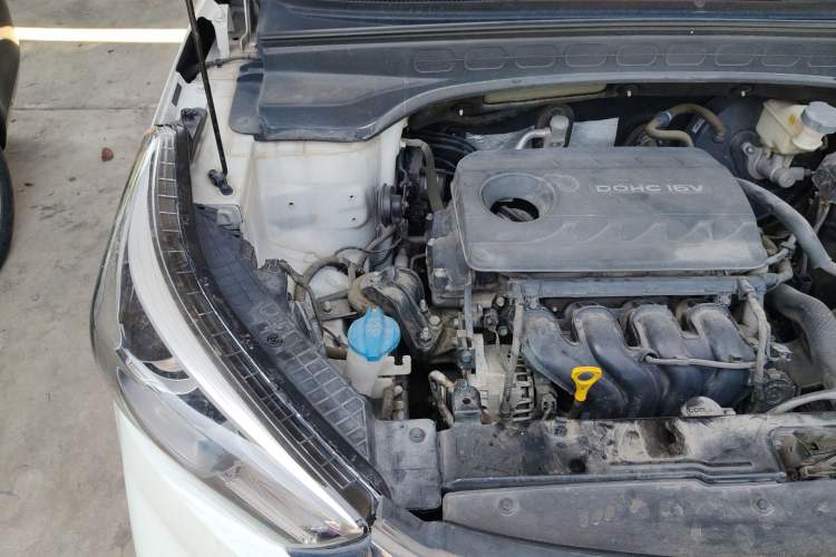 Used Hyundai ix25 2017 1.6L Automatic Smart Version Engine Bay Right