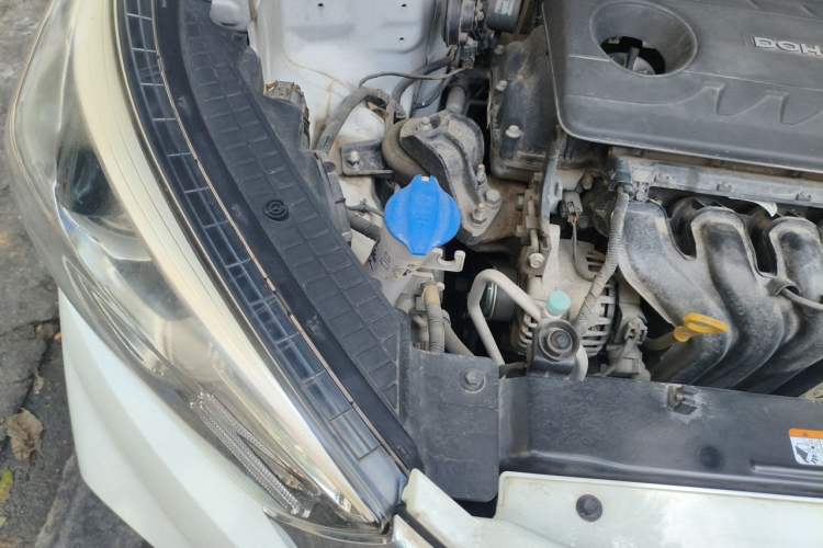 Used Hyundai ix25 2017 1.6L Automatic Smart Version Engine Bay Right
