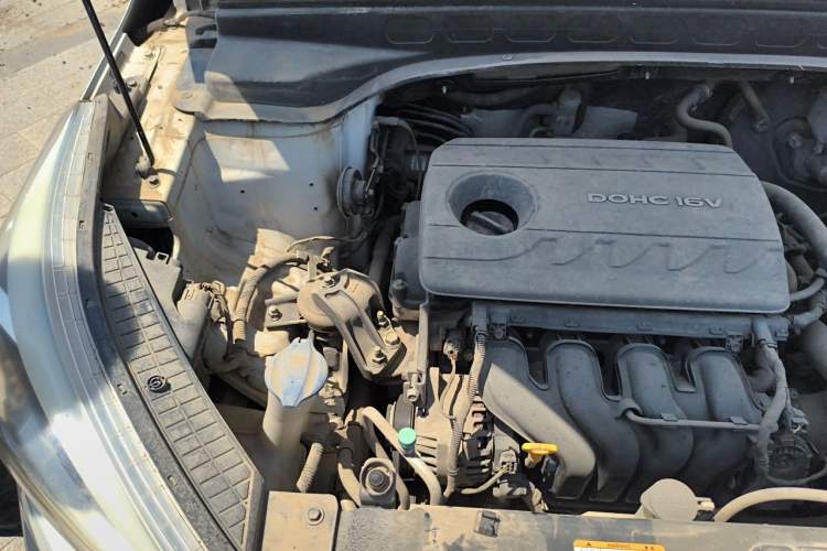 Used Hyundai ix25 2017 1.6L Manual Fashion Model Engine Bay Right