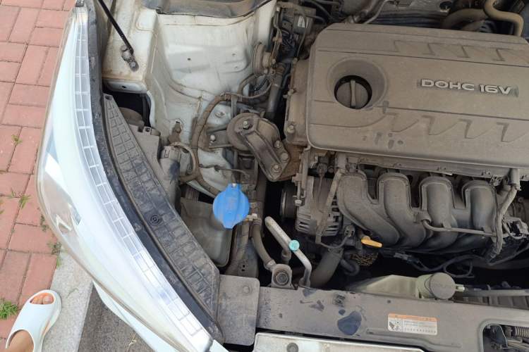 Used Hyundai ix25 2017 1.6L Manual Fashion Model Engine Bay Right