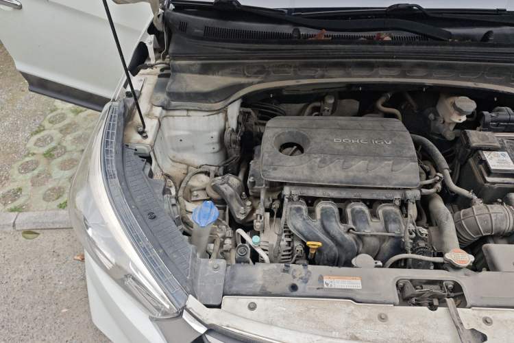 Used Hyundai ix25 2017 1.6L Automatic Smart Version Engine Bay Right