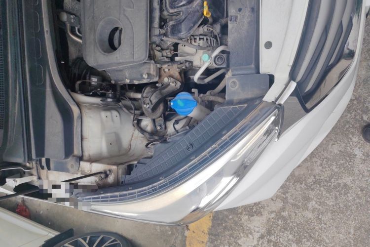 Used Hyundai ix25 2017 1.6L Automatic Smart Version Engine Bay Right