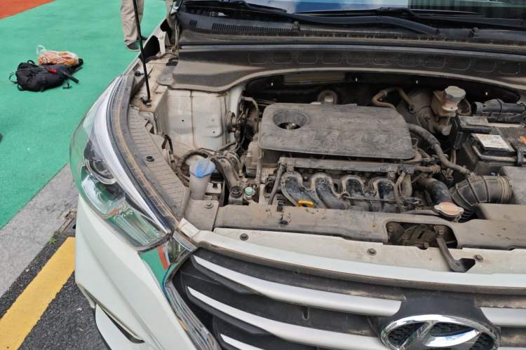 Used Hyundai ix25 2017 1.6L Automatic Smart Version Engine Bay Right
