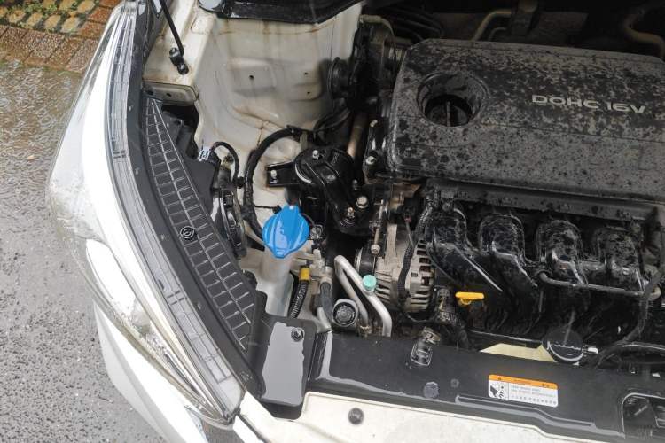 Used Hyundai ix25 2017 1.6L Automatic Smart Version Engine Bay Right