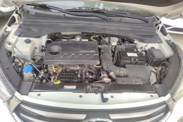 Used Hyundai ix25 2017 1.4T Automatic Smart Version Engine Bay