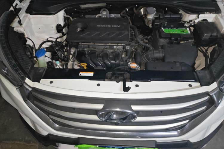 Used Hyundai ix25 2017 1.6L Automatic Smart Version Engine Bay