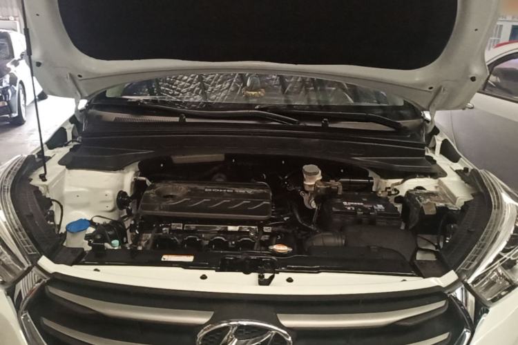 Used Hyundai ix25 2017 1.6L Automatic Smart Version Engine Bay