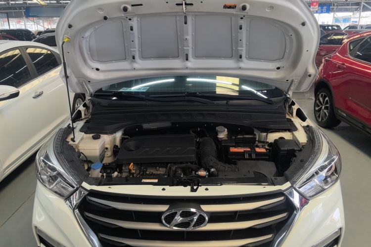 Used Hyundai ix25 2017 1.4T Automatic Smart Version Engine Bay
