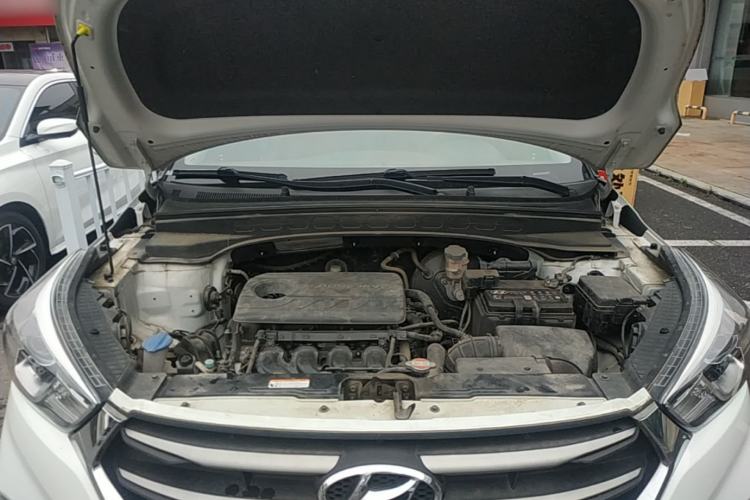 Used Hyundai ix25 2017 1.6L Automatic Smart Version Engine Bay