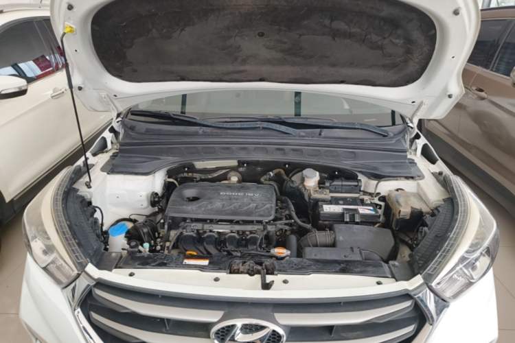 Used Hyundai ix25 2017 1.6L Automatic Smart Version Engine Bay