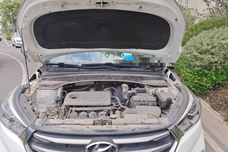Used Hyundai ix25 2017 1.6L Automatic Smart Version Engine Bay