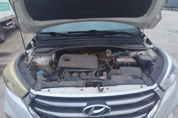Used Hyundai ix25 2017 1.6L Automatic Smart Version Engine Bay