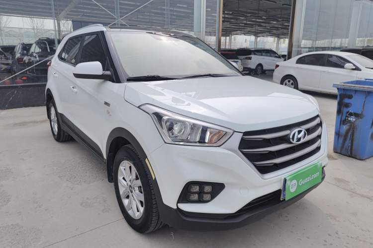 Used Hyundai ix25 2017 1.6L Manual Fashion Model Exterior 1