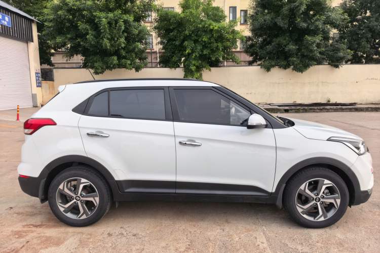Used Hyundai ix25 2017 1.6L Automatic Smart Version Exterior 1