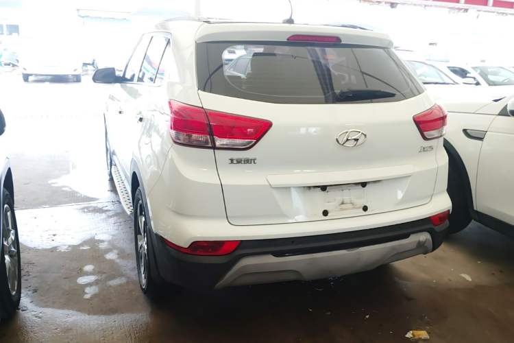 Used Hyundai ix25 2017 1.6L Automatic Smart Version Exterior 2