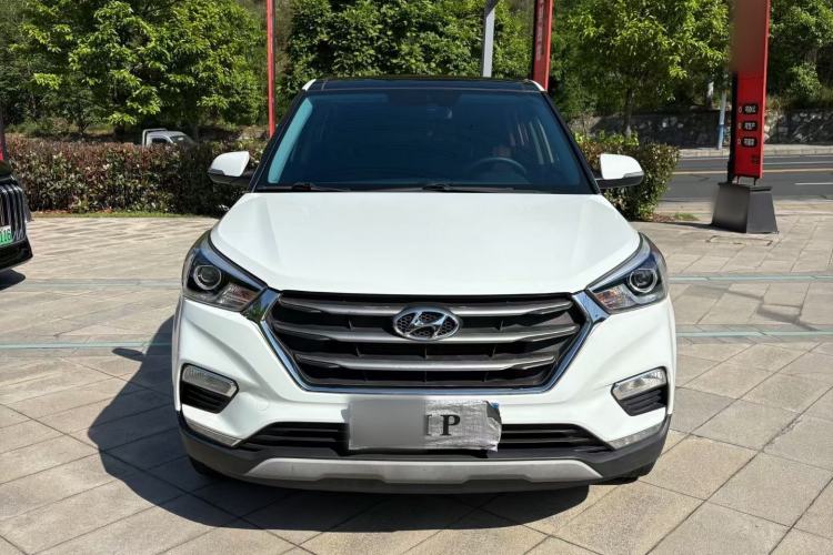 Used Hyundai ix25 2017 1.6L Automatic Smart Version Exterior 2