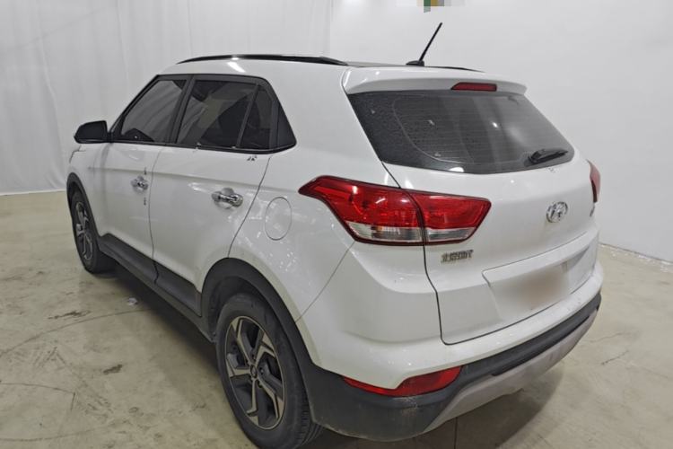 Used Hyundai ix25 2017 1.6L Automatic Smart Version Exterior 2