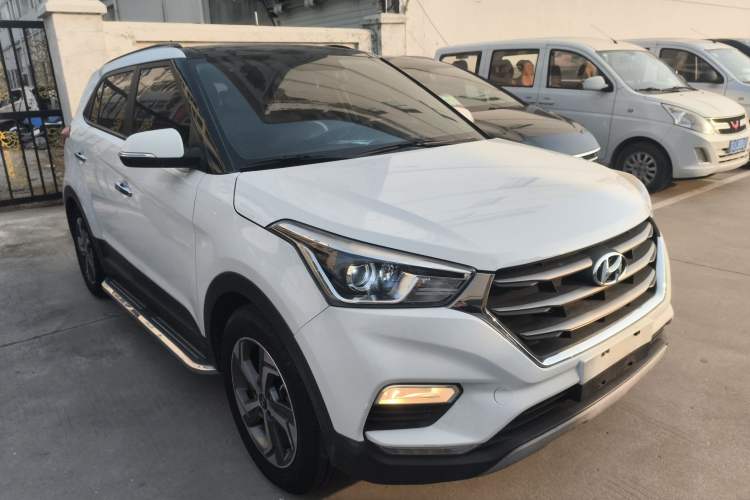 Used Hyundai ix25 2017 1.6L Automatic Smart Version Exterior 2