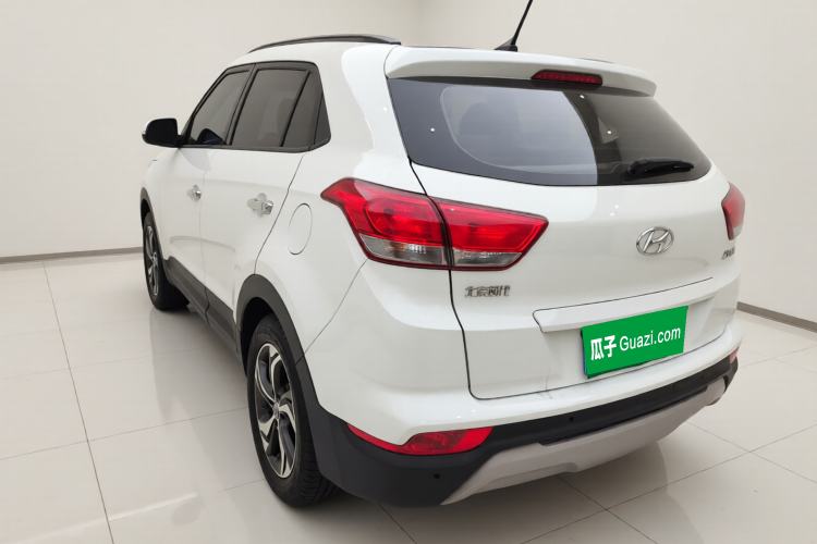 Used Hyundai ix25 2017 1.6L Automatic Smart Version Exterior 2